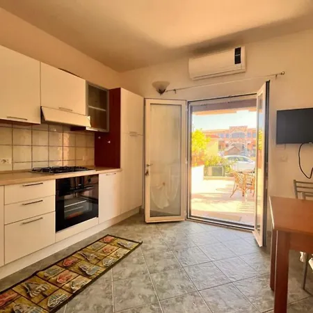 Appartement Trilocale - Via Pisa San Teodoro (Sardinia)